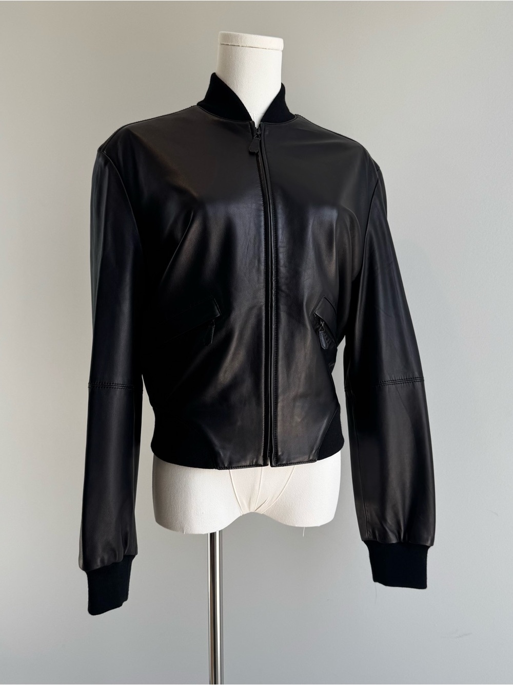 Vintage ESCADA Women’s Black Leather Bomber Jacket Size 38